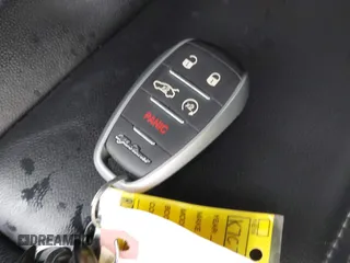 2019 Alfa Romeo Stelvio z VIN ZASPAKAN6K7C73740, wystawiony jako IAAI lot #42296395 z przebiegiem 49 646 mil mil oraz . Historia ofert i sprzedaży dostępna na DreamBid. Obrazek 11.