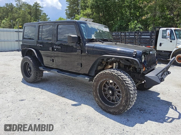 2013 Jeep Wrangler Unlimited Sport z VIN 1C4BJWDG3DL658674, wystawiony jako Copart lot #54851685 z przebiegiem 113 852 mil mil oraz Czysty tytuł • Clean title. Historia ofert i sprzedaży dostępna na DreamBid. Obrazek 4.