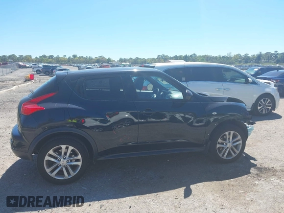 2014 Nissan Juke S with VIN JN8AF5MR1ET451280, listed as a IAAI auction lot 41821854 with 156,632 mi miles. Bid and sale history available at carsss.com. Image 14.