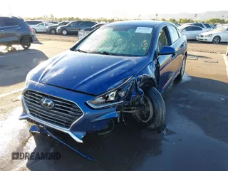 2019 Hyundai Sonata SE with VIN 5NPE24AF2KH769406, listed as a IAAI auction lot 40735632 with 76,127 mi miles and . Bid and sale history available at DreamBid. Image 6.