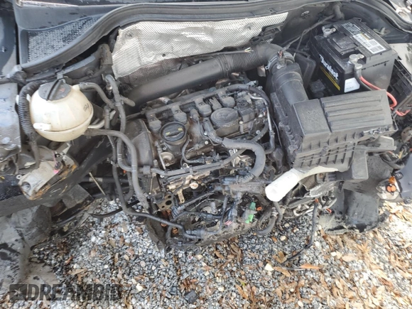 2017 Volkswagen Tiguan S with VIN WVGBV7AXXHK035526, listed as a Copart auction lot 48862055 with 89,558 mi miles and Clean Title. Bid and sale history available at DreamBid. Image 12.