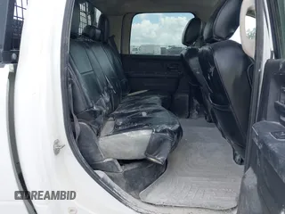 2017 Ram 2500 Tradesman z VIN 3C6UR5CLXHG620105, wystawiony jako IAAI lot #42496482 z przebiegiem 89 150 mil mil oraz . Historia ofert i sprzedaży dostępna na DreamBid. Obrazek 8.