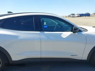 2023 Ford Mustang Mach-E Select с VIN 3FMTK1RM9PMA46139, выставлен на аукционе IAAI как лот 40752839 с пробегом 40 767 миль миль и . История ставок и продаж доступна на DreamBid. Изображение 13.