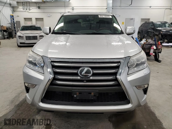 2014 Lexus GX 460 Luxury z VIN JTJJM7FX2E5069205, wystawiony jako Copart lot #89219335 z przebiegiem 154 878 mil mil oraz Szkody całkowita. Historia ofert i sprzedaży dostępna na DreamBid. Obrazek 5.
