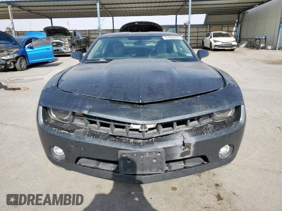 2013 Chevrolet Camaro LT with VIN 2G1FC1E31D9108870, listed as a Copart auction lot 61084435 with 142,670 mi miles and Salvage title. Bid and sale history available at DreamBid. Image 5.