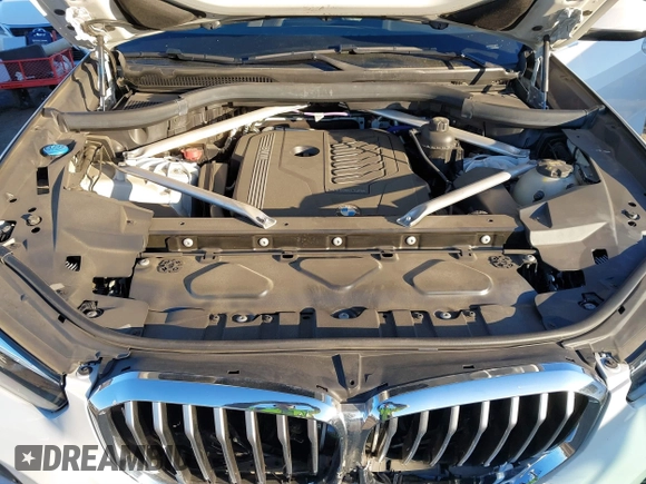 2021 BMW X5 sDrive40i with VIN 5UXCR4C03M9G59554, listed as a IAAI auction lot 41358056 with 47,577 mi miles. Bid and sale history available at carsss.com. Image 10.
