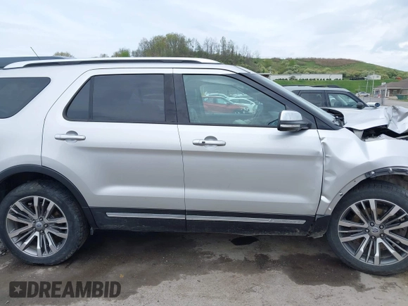 2019 Ford Explorer Platinum с VIN 1FM5K8HT7KGA06333, выставлен на аукционе IAAI как лот 42094006 с пробегом 91 620 миль миль и . История ставок и продаж доступна на DreamBid. Изображение 14.