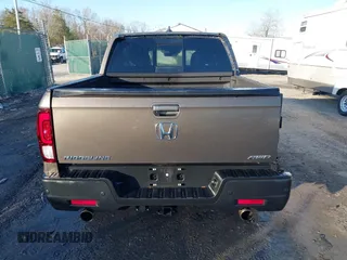 2022 Honda Ridgeline RTL-E with VIN 5FPYK3F79NB005152, listed as a IAAI auction lot 41754891 with 60,191 mi miles and . Bid and sale history available at DreamBid. Image 17.