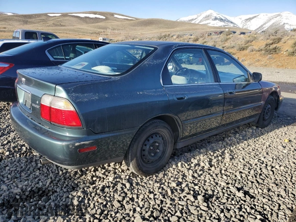 1997 Honda Accord Value with VIN 1HGCD5682VA191306, listed as a Copart auction lot 74390804 with 172,882 mi miles and Salvage Title. Bid and sale history available at carsss.com. Image 3.