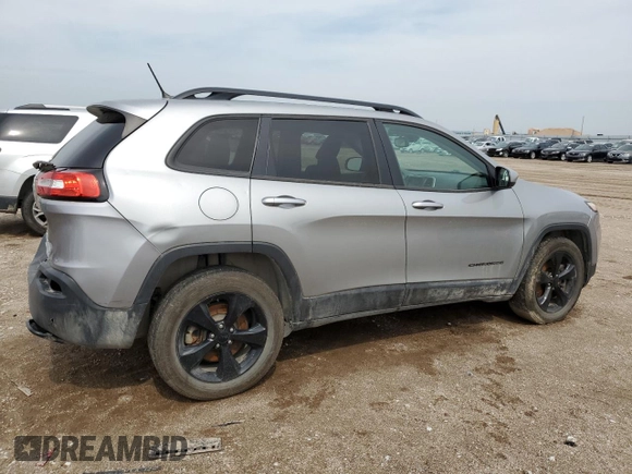 2015 Jeep Cherokee Latitude z VIN 1C4PJMCB9FW727658, wystawiony jako Copart lot #59436625 z przebiegiem 152 595 mil mil oraz Czysty tytuł • Clean title. Historia ofert i sprzedaży dostępna na DreamBid. Obrazek 3.