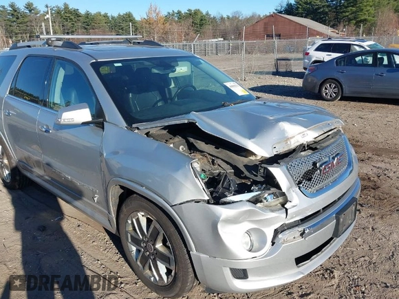 2011 GMC Acadia Denali with VIN 1GKKVTED0BJ403615, listed as a IAAI auction lot 40858532 with 204,232 mi miles. Bid and sale history available at carsss.com. Image 1.