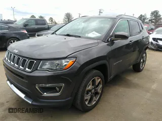 2018 Jeep Compass Limited z VIN 3C4NJDCB9JT267097, wystawiony jako IAAI lot #35857407 z przebiegiem 58 328 mil mil oraz . Historia ofert i sprzedaży dostępna na DreamBid. Obrazek 2.