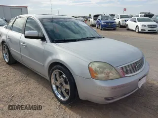 2005 Ford Five Hundred SE with VIN 1FAFP23105G152418, listed as a IAAI auction lot 42030162 with 108,766 mi miles. Bid and sale history available at carsss.com. Image 1.