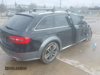 2013 Audi allroad Premium Plus with VIN WA1UFAFL0DA091224, listed as a IAAI auction lot 41679816 with 105,601 mi miles. Bid and sale history available at carsss.com. Image 4.