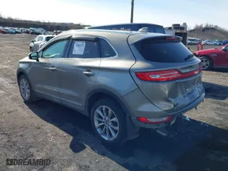 2016 Lincoln MKC Select with VIN 5LMCJ2D95GUJ08172, listed as a IAAI auction lot 41504279 with 73,425 mi miles. Bid and sale history available at carsss.com. Image 3.