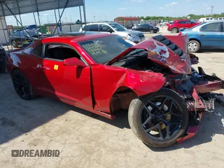 2015 Chevrolet Camaro SS z VIN 2G1FJ1EW0F9144441, wystawiony jako IAAI lot #42230511 z przebiegiem Nie podano mil oraz . Historia ofert i sprzedaży dostępna na DreamBid. Obrazek 1.