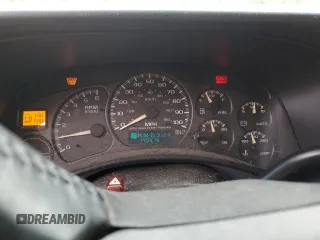 2002 Chevrolet Avalanche with VIN 3GNEK13T42G168855, listed as a Copart auction lot 71682084 with 179,918 mi miles and Salvage Title. Bid and sale history available at carsss.com. Image 9.