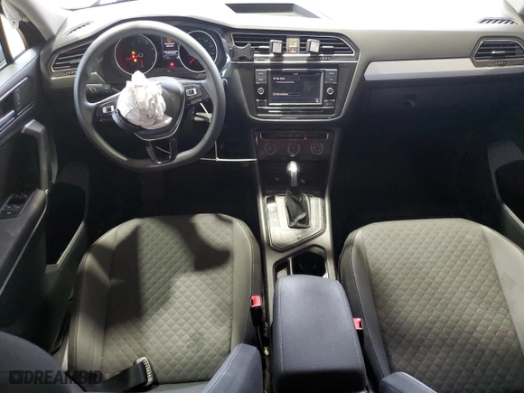 2018 Volkswagen Tiguan S with VIN 3VV1B7AX9JM206548, listed as a Copart auction lot 85611954 with 58,464 mi miles and Salvage Title. Bid and sale history available at carsss.com. Image 8.