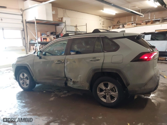 2022 Toyota RAV4 Hybrid XLE with VIN 2T3RWRFV1NW133432, listed as a IAAI auction lot 41561305 with 35,042 mi miles. Bid and sale history available at carsss.com. Image 14.