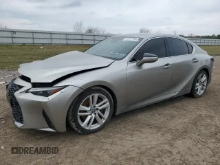 2021 Lexus IS with VIN JTHAA1D26M5109864, listed as a Copart auction lot 45241735 with 82,591 mi miles and Salvage Title. Bid and sale history available at carsss.com. Image 1.