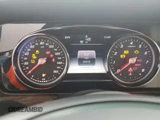 2017 Mercedes-Benz E-Class E 400 Luxury with VIN WDDZH6GB3HA215040, listed as a Copart auction lot 43422603 with 59,315 mi miles. Bid and sale history available at carsss.com. Image 9.