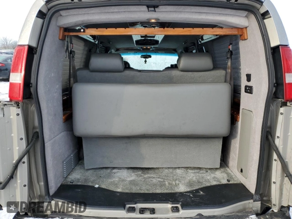 2004 GMC Savana Cargo Van YF7 Upfitter with VIN 1GDFG15T341134365, listed as a Copart auction lot 45971155 with 117,966 mi miles and Salvage Title. Bid and sale history available at carsss.com. Image 10.