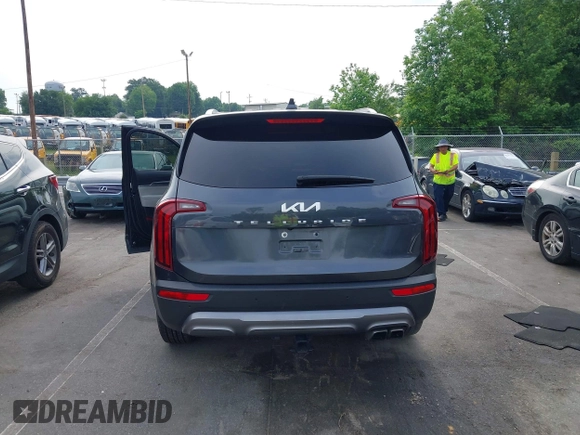 2022 Kia Telluride S z VIN 5XYP64HCXNG225885, wystawiony jako IAAI lot #42289777 z przebiegiem 87 296 mil mil oraz . Historia ofert i sprzedaży dostępna na DreamBid. Obrazek 16.