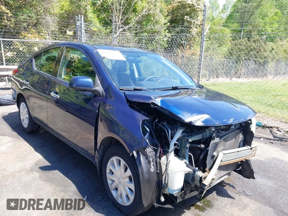 2014 Nissan Versa S with VIN 3N1CN7AP8EL838762, listed as a IAAI auction lot 42048678 with 90,867 mi miles. Bid and sale history available at carsss.com. Image 1.