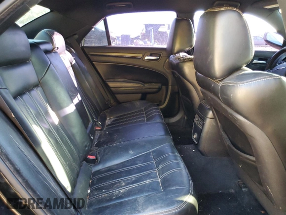 2013 Chrysler 300 S z VIN 2C3CCABG2DH527578, wystawiony jako Copart lot #81095624 z przebiegiem 217 456 mil mil oraz Szkoda całkowita • Salvage title. Historia ofert i sprzedaży dostępna na DreamBid. Obrazek 11.