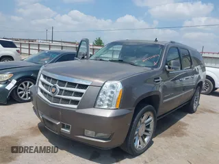 2014 Cadillac Escalade ESV Platinum with VIN 1GYS3KEF9ER241951, listed as a IAAI auction lot 42329074 with 239,665 mi miles and . Bid and sale history available at DreamBid. Image 2.