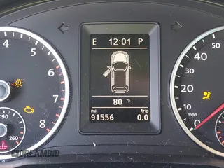 2013 Volkswagen Tiguan SE with VIN WVGAV7AX5DW545202, listed as a IAAI auction lot 42318584 with 91,556 mi miles and . Bid and sale history available at DreamBid. Image 15.