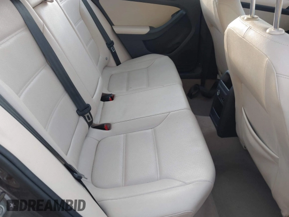 2012 Volkswagen Jetta SE с VIN 3VWDP7AJ4CM370850, выставлен на аукционе IAAI как лот 40704526 с пробегом 156 554 миль миль и . История ставок и продаж доступна на DreamBid. Изображение 8.