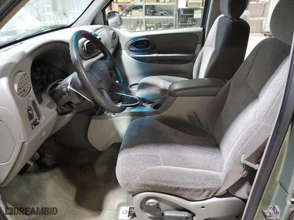 2004 Chevrolet TrailBlazer LS with VIN 1GNDT13S442158239, listed as a Copart auction lot 49351445 with 205,843 mi miles and Salvage Title. Bid and sale history available at carsss.com. Image 7.