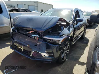 2021 Volvo XC60 Inscription Expression with VIN YV4BR0DK5M1841500, listed as a Copart auction lot 65078144 with 31,557 mi miles and Salvage title. Bid and sale history available at DreamBid. Image 1.