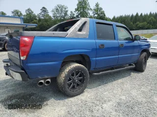 2004 Chevrolet Avalanche with VIN 3GNEC12T24G107067, listed as a Copart auction lot 59459335 with 192,437 mi miles and Salvage title. Bid and sale history available at DreamBid. Image 3.