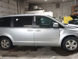 2011 Dodge Grand Caravan Mainstreet with VIN 2D4RN3DG2BR787238, listed as a IAAI auction lot 41587629 with 229,189 mi miles. Bid and sale history available at carsss.com. Image 13.