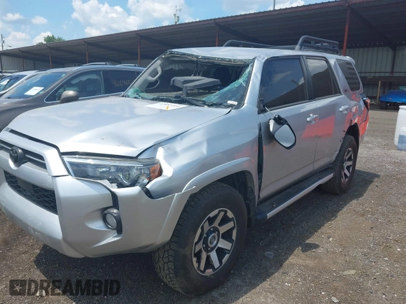 2020 Toyota 4Runner SR5 with VIN JTEBU5JR6L5807164, listed as a IAAI auction lot 42687254 with 127,825 mi miles and . Bid and sale history available at DreamBid. Image 6.