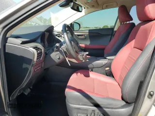 2021 Lexus NX 300h z VIN JTJDJRDZ2M2148962, wystawiony jako Copart lot #48935745 z przebiegiem 41 682 mil mil oraz Szkoda całkowita • Salvage title. Historia ofert i sprzedaży dostępna na DreamBid. Obrazek 7.