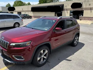 2019 Jeep Cherokee Limited with VIN 1C4PJMDX5KD126098, listed as a Copart auction lot 58540935 with 92,652 mi miles and Clean title. Bid and sale history available at DreamBid. Image 2.