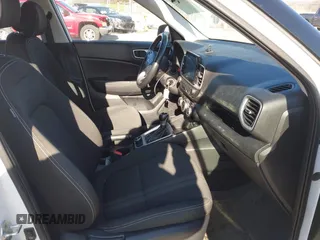 2022 Hyundai Venue SEL with VIN KMHRC8A32NU163864, listed as a IAAI auction lot 41814492 with 99,957 mi miles and . Bid and sale history available at DreamBid. Image 5.