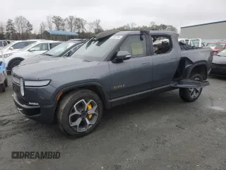 2022 Rivian R1T Adventure Package with VIN 7FCTGAAA5NN014020, listed as a Copart auction lot 81367764 with 0 mi miles and Salvage Title. Bid and sale history available at carsss.com. Image 1.