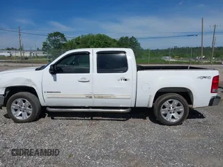 2007 GMC Sierra 1500 SLE1 с VIN 2GTEK13M271555096, выставлен на аукционе IAAI как лот 42321434 с пробегом 221 352 миль миль и . История ставок и продаж доступна на DreamBid. Изображение 14.