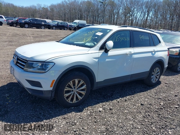 2018 Volkswagen Tiguan S z VIN 3VV1B7AX5JM043090, wystawiony jako IAAI lot #41998165 z przebiegiem Nie podano mil oraz . Historia ofert i sprzedaży dostępna na DreamBid. Obrazek 2.