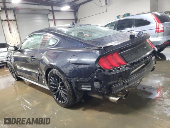 2021 Ford Mustang GT z VIN 1FA6P8CF6M5121909, wystawiony jako Copart lot #51241585 z przebiegiem Nie podano mil oraz Nie do naprawy. Historia ofert i sprzedaży dostępna na DreamBid. Obrazek 2.