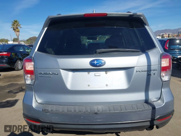 2017 Subaru Forester Premium with VIN JF2SJGEC5HH450517, listed as a IAAI auction lot 41425339 with 185,885 mi miles. Bid and sale history available at carsss.com. Image 16.