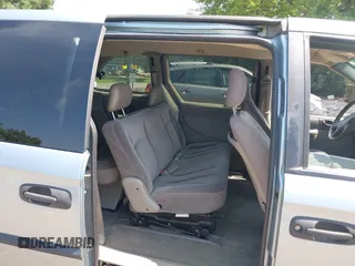 2003 Dodge Caravan SE with VIN 1D4GP25353B147922, listed as a IAAI auction lot 42846632 with 211,806 mi miles and . Bid and sale history available at DreamBid. Image 8.