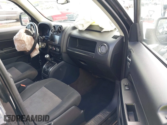 2015 Jeep Patriot Latitude with VIN 1C4NJPFB7FD178770, listed as a IAAI auction lot 42546578 with 130,429 mi miles and . Bid and sale history available at DreamBid. Image 5.