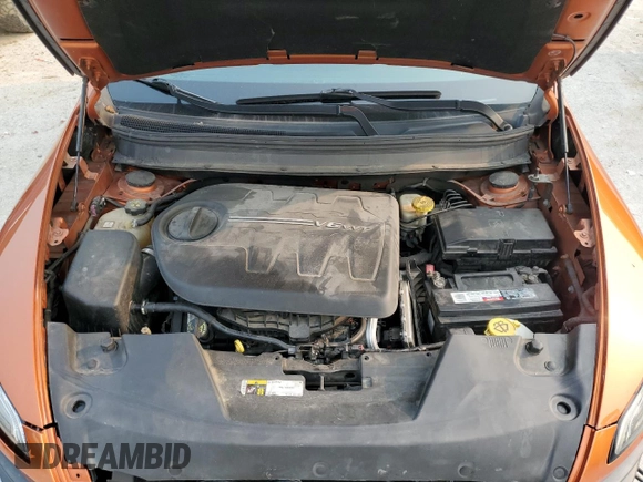 2015 Jeep Cherokee Trailhawk with VIN 1C4PJMBS0FW675807, listed as a Copart auction lot 58800615 with 109,019 mi miles and Salvage title. Bid and sale history available at DreamBid. Image 12.