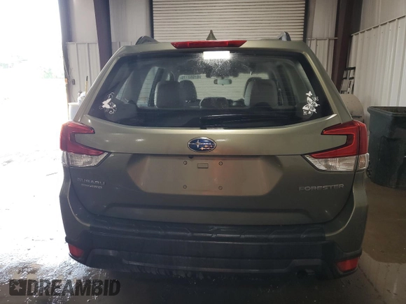 2020 Subaru Forester with VIN JF2SKADC5LH463935, listed as a Copart auction lot 61953175 with 43,032 mi miles and Salvage title. Bid and sale history available at DreamBid. Image 6.
