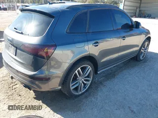 2015 Audi SQ5 Premium Plus with VIN WA1CGAFP8FA111069, listed as a IAAI auction lot 41155312 with 148,888 mi miles. Bid and sale history available at carsss.com. Image 4.